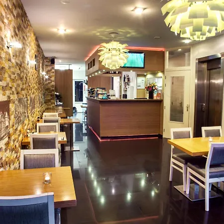 Hotel Larende-3