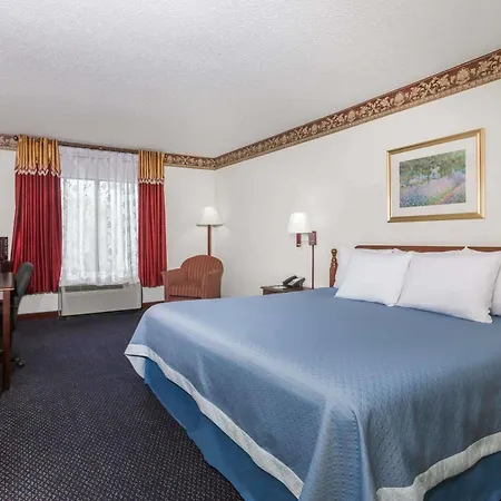 Jesup Inn & Suites-3