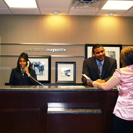 Hampton Inn Maysville-3