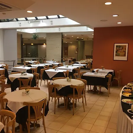 Crystal Palace Hotel-2