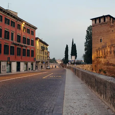 Verona House Aparthotel-2
