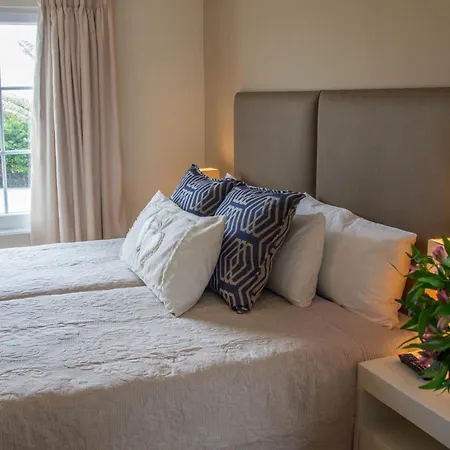 Milkwood Manor On Sea-2