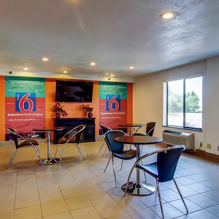 Motel 6-Columbia, Mo - East-2