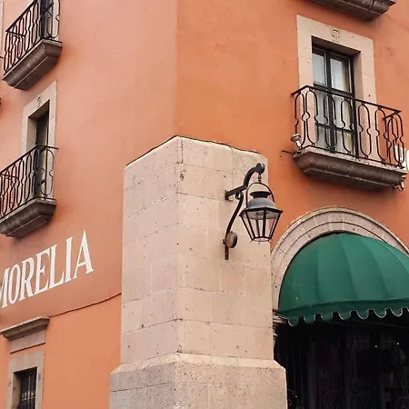 Hotel Plaza Morelia-3