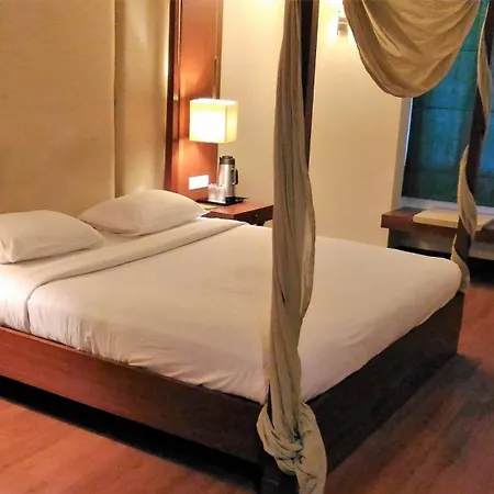 Taj Tristar-2