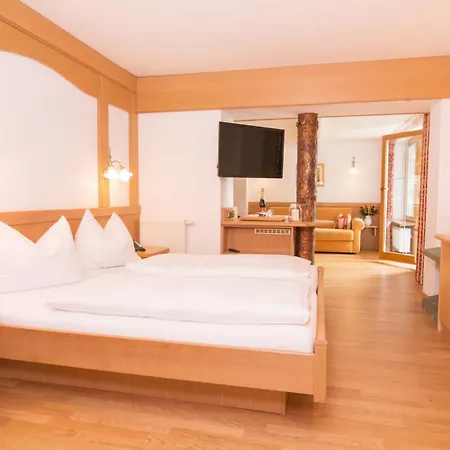 Hotel Alte Krone-3