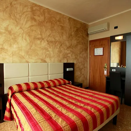 Piccolo Hotel-2