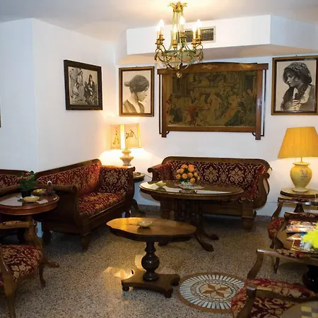 Hotel La Riva-2