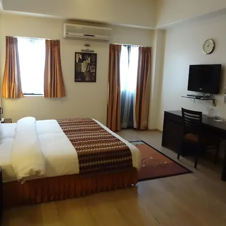 Chateau Windsor Hotel - Marine Drive-3
