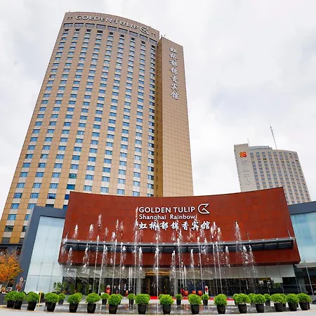 Golden Tulip Shanghai Hongqiao- A Louvre Hotel-3