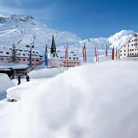 Arlberg Hospiz Hotel-2