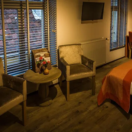 Hotel De Limbourg-3