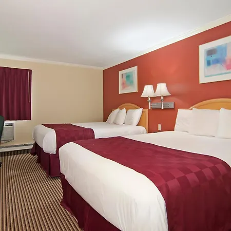 Valley Inn Shakopee-2
