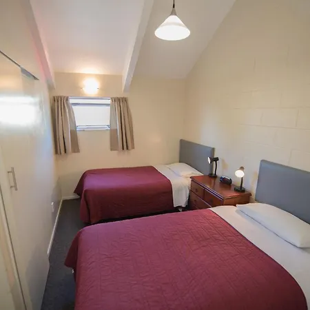 Howick Motor Lodge-3