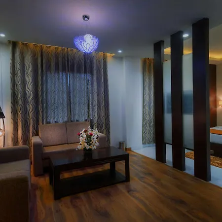 Hotel Dazzle-2