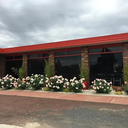 Statesman Motor Inn-3