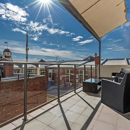 New Haus By Hougoumont Hotel, Former Bannister 22-2
