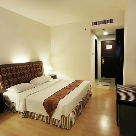 Rocky Plaza Hotel Padang-2
