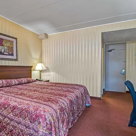 Homespring Inn & Studios - Hartford South - Rocky Hill-2