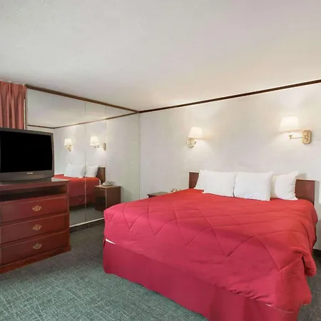 Schenectady Inn-3