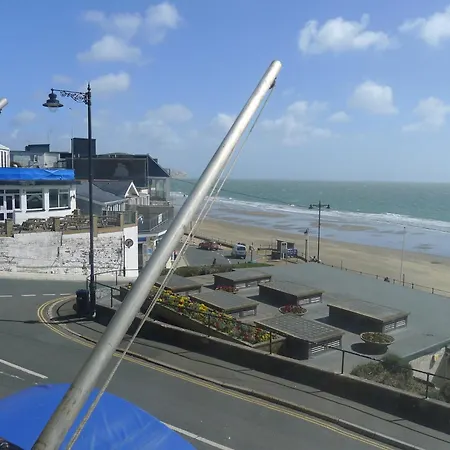 Royal Pier-2