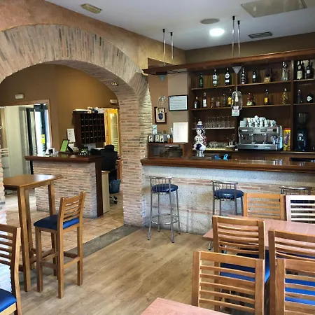 Hostal Restaurante Teodora-2