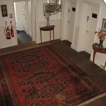 Rothmans B&B-3