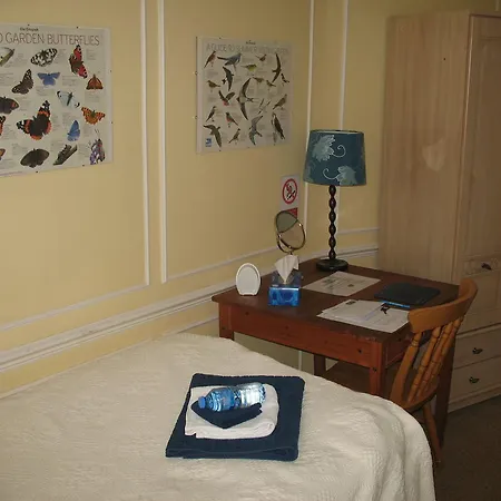 Rothmans B&B-2