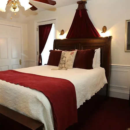 Martha'S Vineyard B & B-3