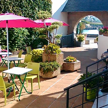 Logis Hotel Bellevue-3