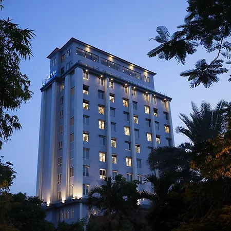 Batiqa Hotel Darmo - Surabaya-3