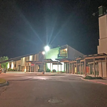 Fairbridge Inn, Suites & Outlaw Conference Center - Kalispell-3