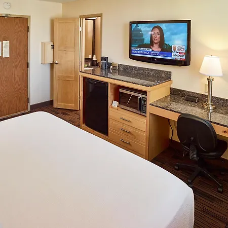 Livinn Hotel St Paul East / Maplewood-2