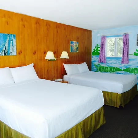 Algonquin Motel-2