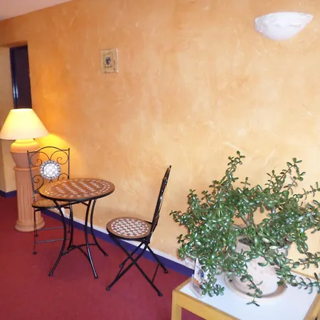 Logis Hotel Atrium Epinal Golbey-3