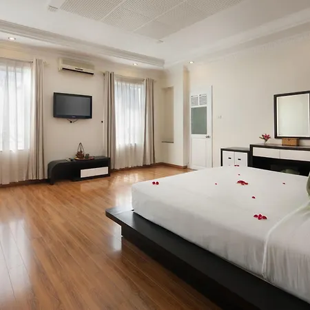 Serenity Villa Hotel-2