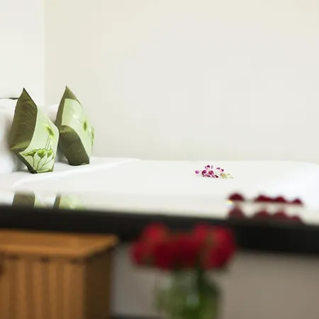 Serenity Villa Hotel-3