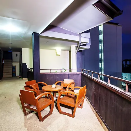 Ban Kong Rao Guesthouse - Quiet Santitham Oasis - Charming Garden & Mountain Views-2