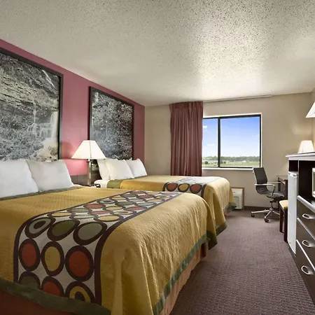 Super 8 By Wyndham Cameron-2
