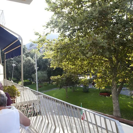 Hotel Garden-2