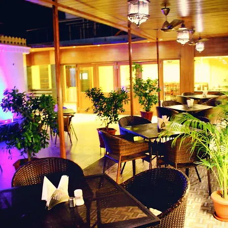 Hotel H R Palace-3