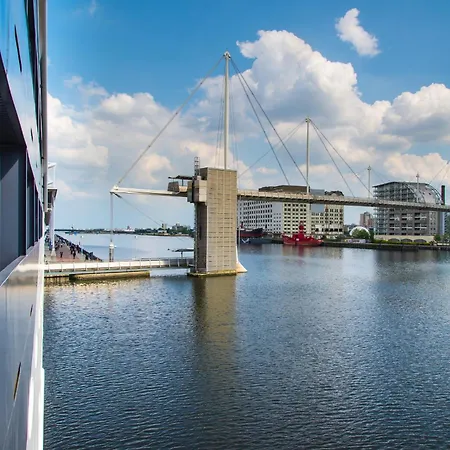 Sunborn London Yacht Hotel-2