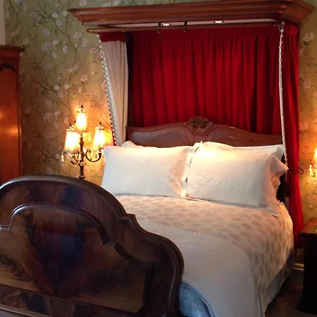 Westgate Manor-3