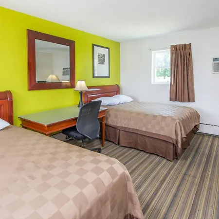 Rodeway Inn Pittsfield-2