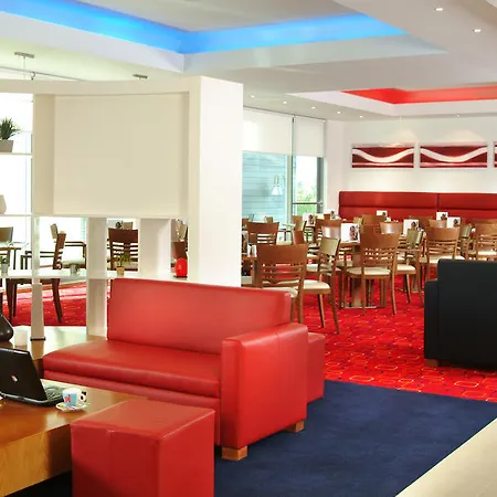Ramada Encore Milton Keynes-3
