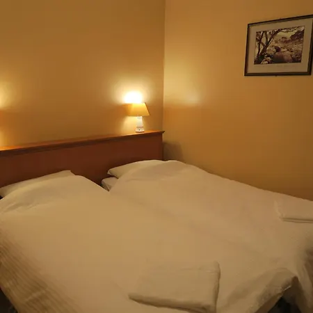 Sundeck Hotel-2