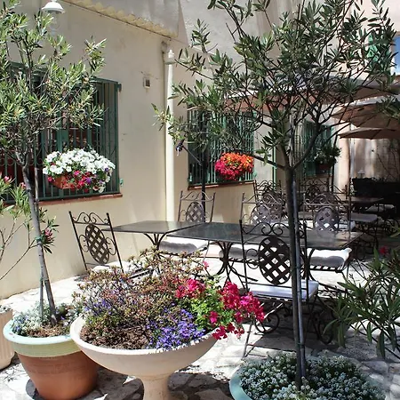 Hotel Le Clos Des Pins-2