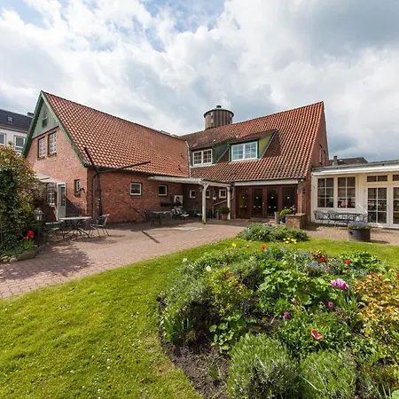 Hotel Drei Kronen Elmshorn-3