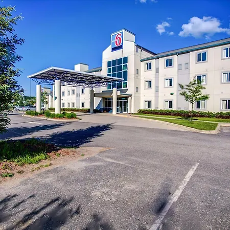 Motel 6-Huntsville, On-2