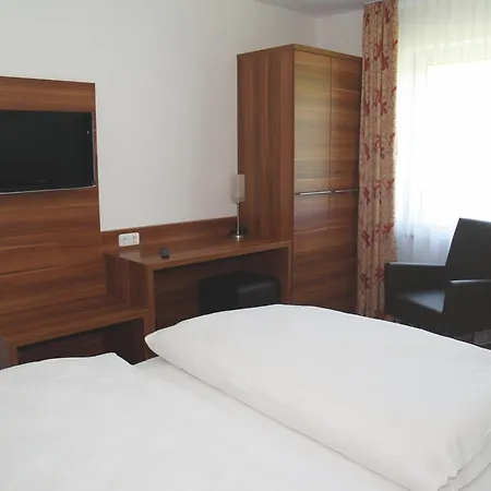 Hotel Felsenkeller-2